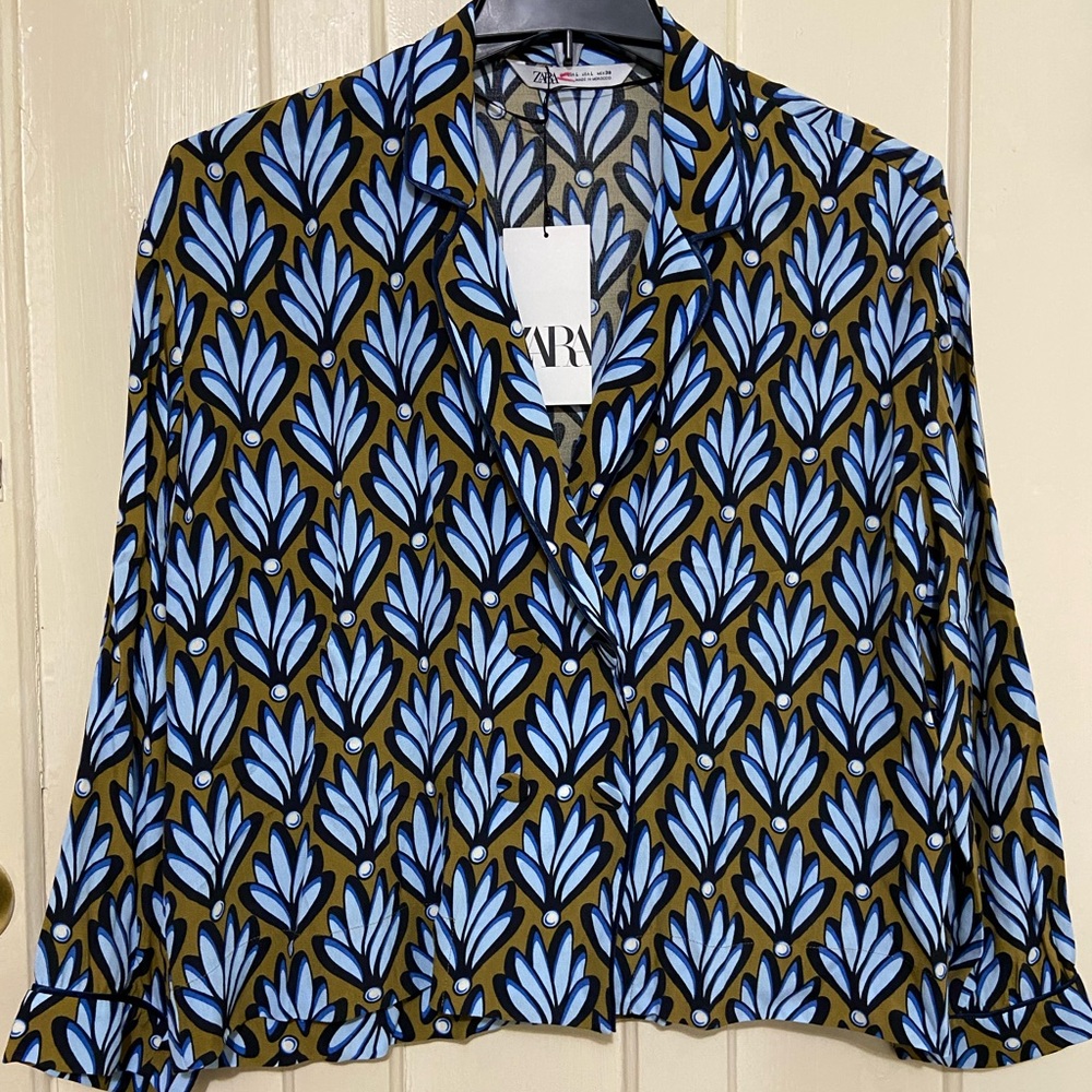 Zara top /Large